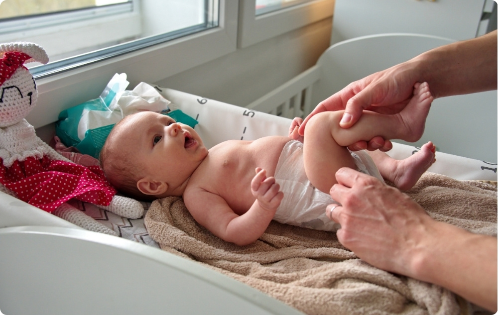 Als Babyhauttonikum bei rissiger Haut oder Ausschlägen