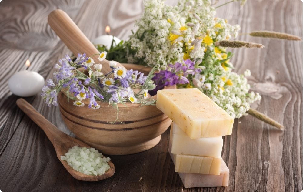 Als Kräuterbad bei Haut- und Kopfhautspannungen